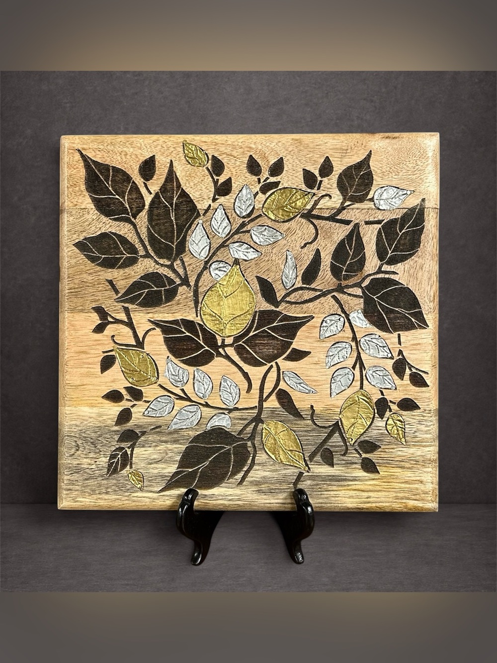 GG Collection Botanical Leaf Wood Footed Trivet Hot Plate Kitchen Decor